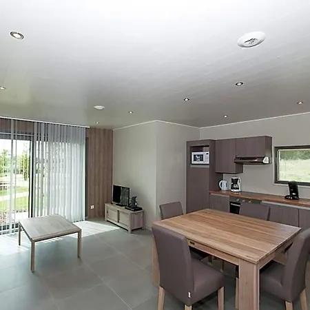 Golden Lakes Village Ardennes 4*