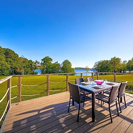 Golden Lakes Village Ardennes 4*