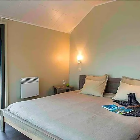 Hotell Golden Lakes Village Ardennes