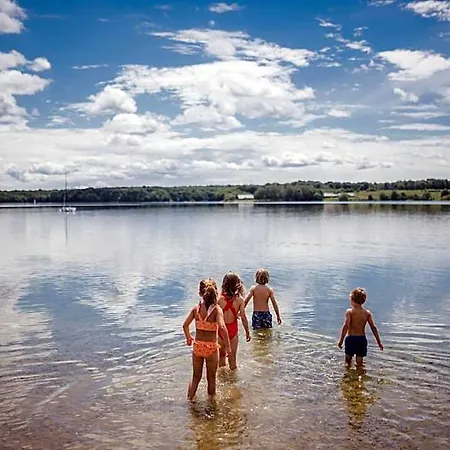 Golden Lakes Village Ardennes 4*