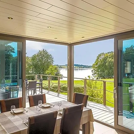 Golden Lakes Village Ardennes Hotell