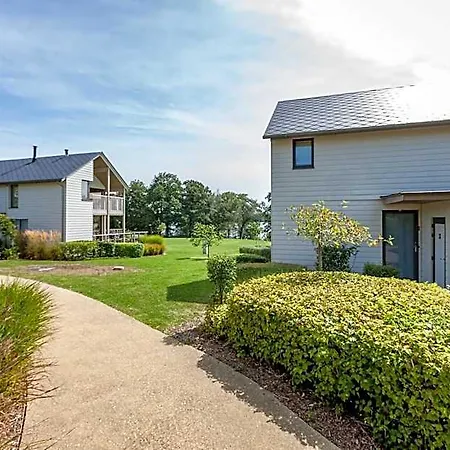 Hotell Golden Lakes Village Ardennes Gratiere
